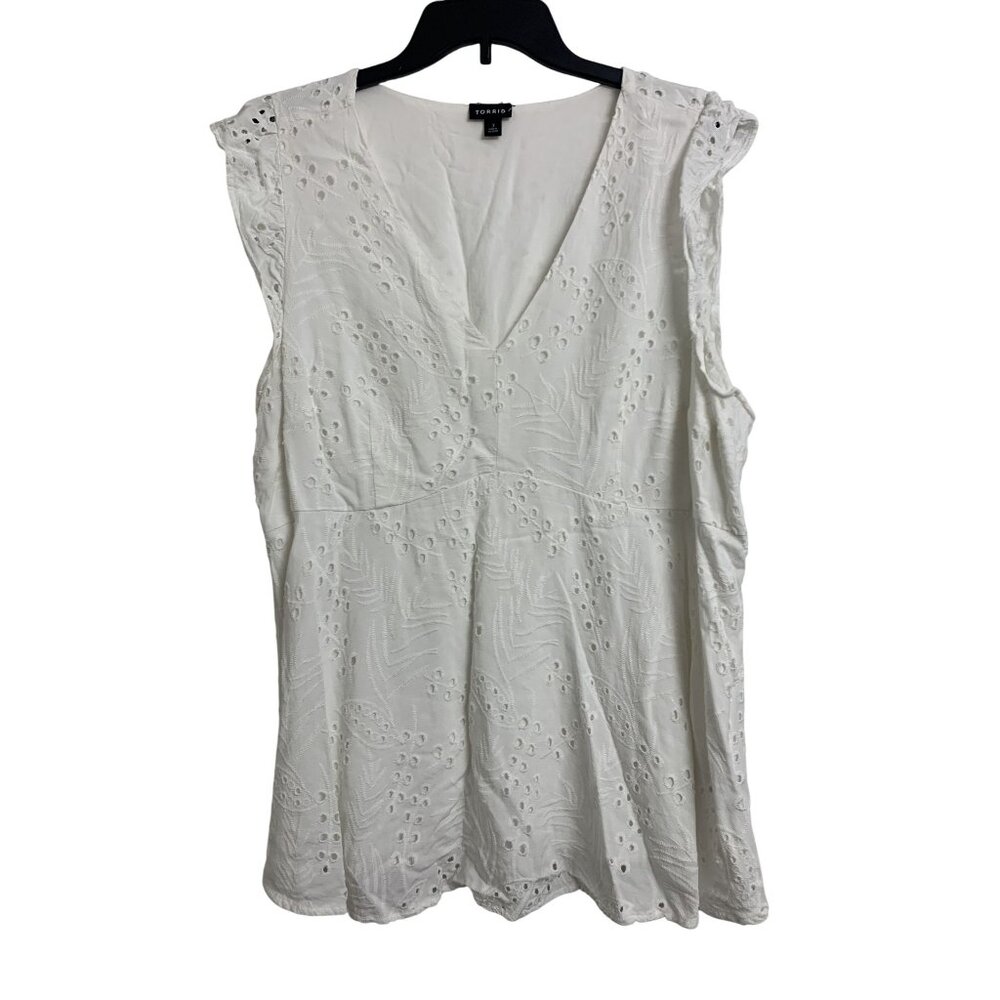Torrid 3X White Eyelet Cap Sleeve Empire Waist V-Neck Lined Blouse Top Rayon